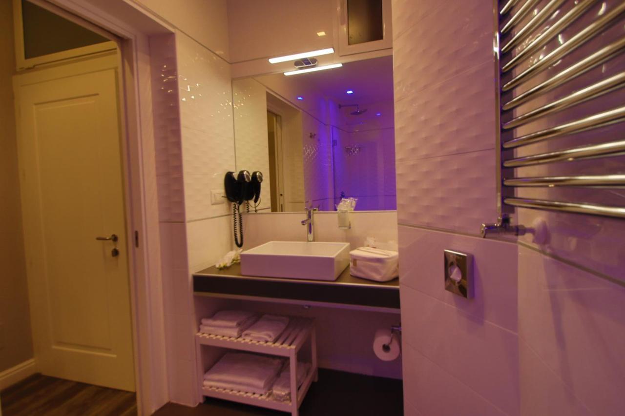 Millina Suites In Navona Roma Exterior foto